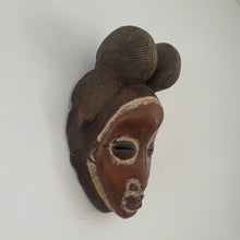 Carica l&#39;immagine nel visualizzatore di Gallery, Masque Baoulé en bois
