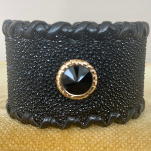 Manchette Raie noir et Swarovski