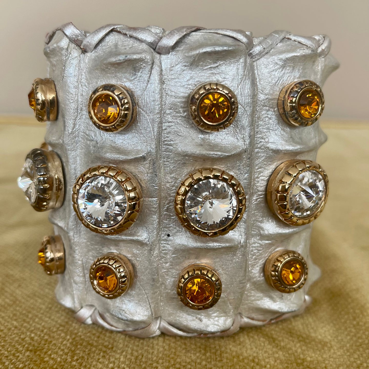 Manchette Croco et Swarovski Blanc
