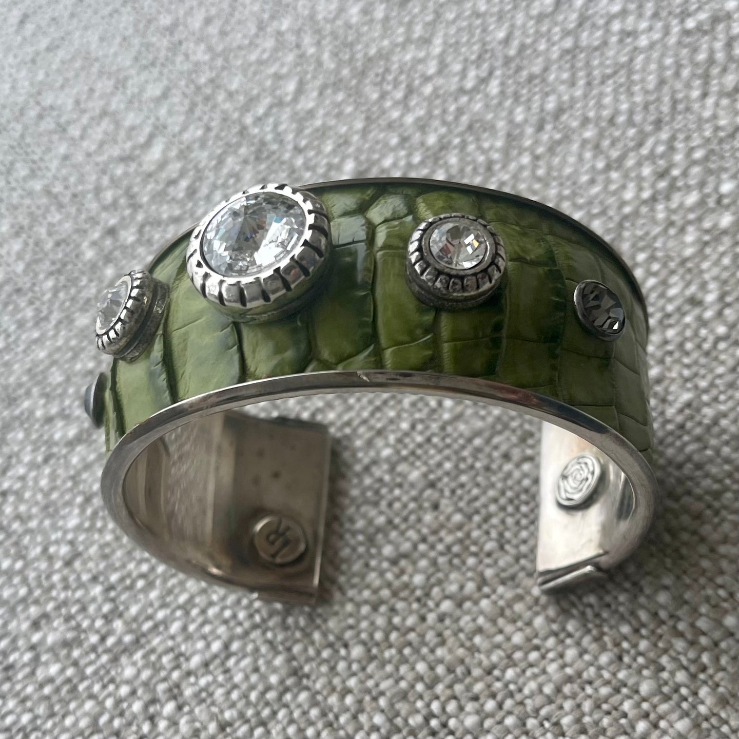 Bracelet en argent et croco vert