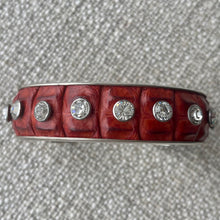 Charger l&#39;image dans la galerie, Bracelet en argent et croco rouge
