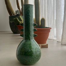 Charger l&#39;image dans la galerie, Vase artisanal Cactus
